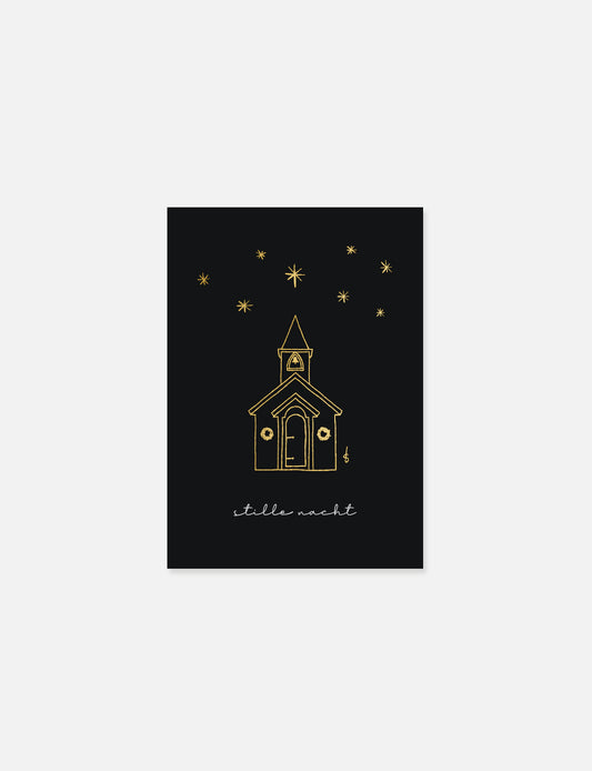 Ansichtkaart (A6) met minimalistische handgetekende illustratie van een kerkje met sterren in goudfolie op een achtergrond in warme kleurstelling. Tekst Stille Nacht. Deze minimalistische kerstkaart maakt onderdeel uit van een kaartenset met christelijke kerstkaarten.