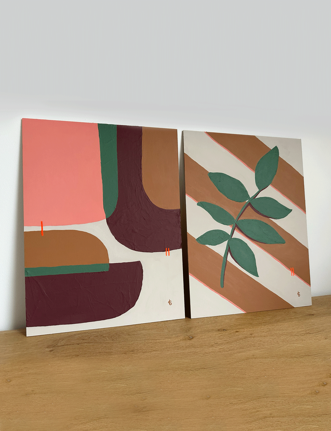 Dit handgemaakt kunstwerk Stripe, heeft prachtige kleuren met muurverf van het bekende merk LAB Paint. Je krijgt deze betaalbare kunst inclusief donker eikenhouten lijst. Mooi als tweeluik met art Retro, ook een goedkope kunst.