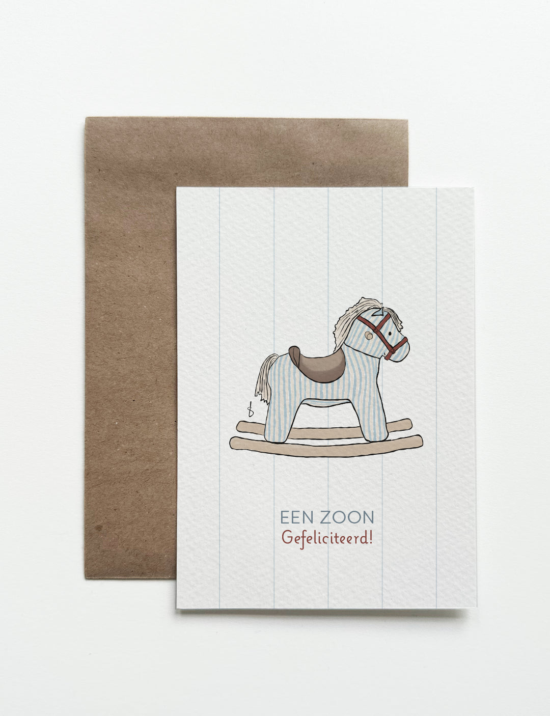 A6 kaart zoon met hobbelpaard in blauwe tinten en tekst ‘een zoon gefeliciteerd’, geschikt als geboorte zoon gefeliciteerd en felicitatiekaart geboorte zoon.