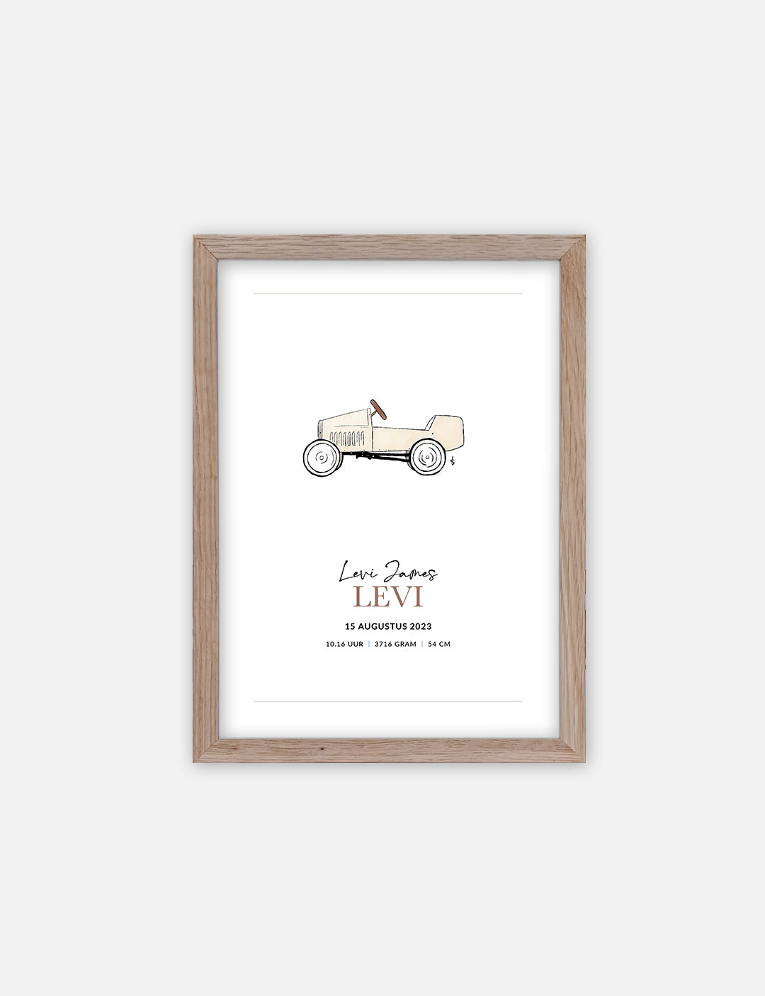 Een originele geboorteposter voor de baby met naam, dag, datum, tijd, gewicht en lengte. Gepersonaliseerde geboorte poster met handgetekende loopauto illustratie in naturel tinten. Past leuk als poster babykamer of om weg te geven als origineel kraamcadeau.