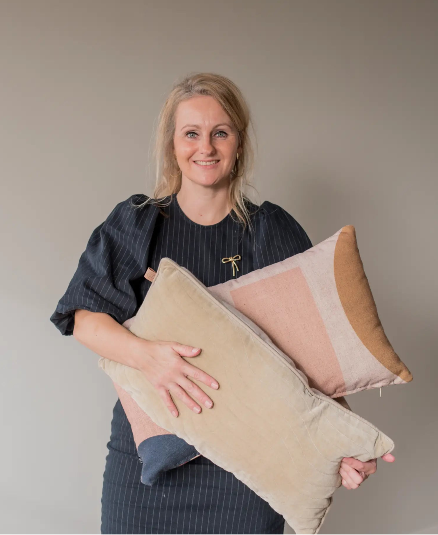 Carolien is onze interieurstylist. Je kunt haar inhuren voor interieur en kleuradvies. 